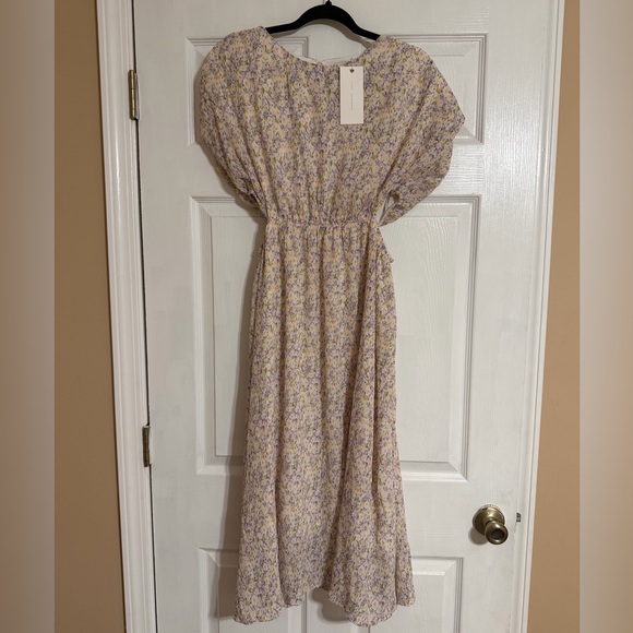 Lush Dresses & Skirts - Lush Pastel Floral Dress